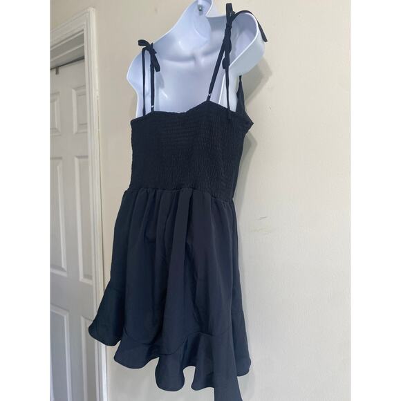 Lily Rose Women's Black Romper Large - Trendy & Stylish - Picture 6 of 11